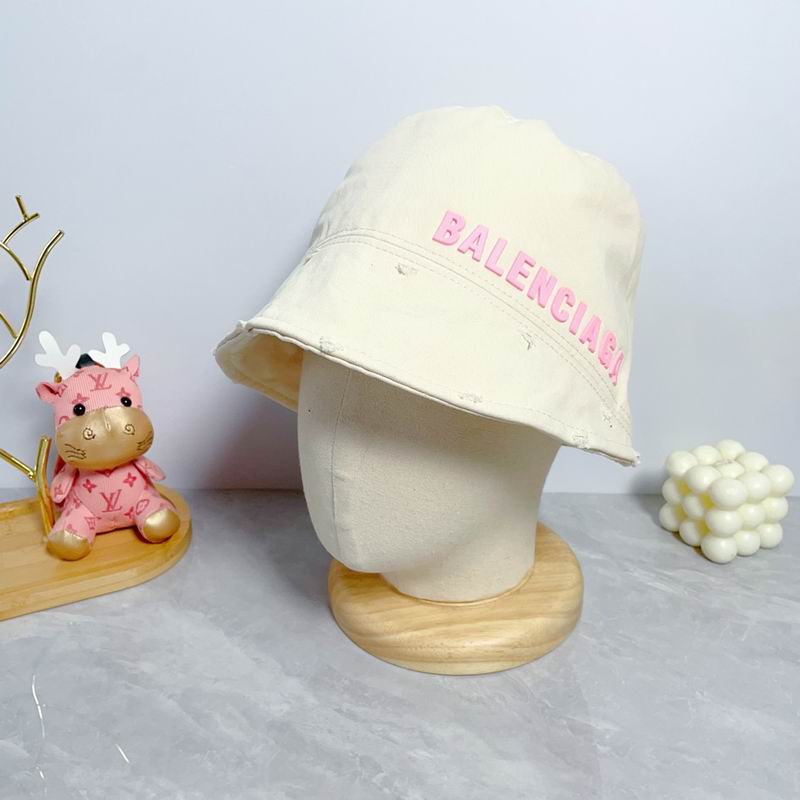 Balenciaga hat dx10